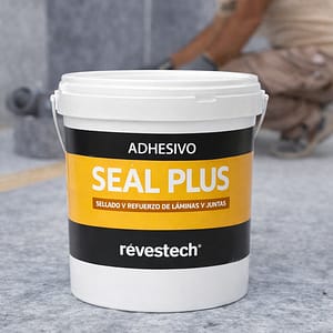 Aplicación de adhesivo SEAL PLUS para sellado de láminas impermeabilizantes